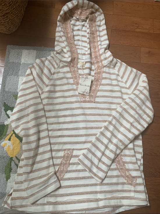 Hem & Thread Tops - Hem & Thread Cream and Tan Striped Lace-Trim Pullover Hoodie